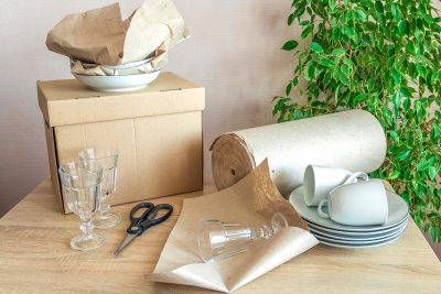 Moving Boxes For Dishes And Using Packing Paper Is The Best Way To Move And Store Dishes And Glasware 400x267 